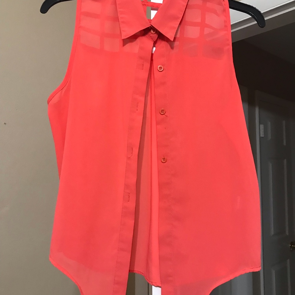 Chiffon cut out shirt w/ tie